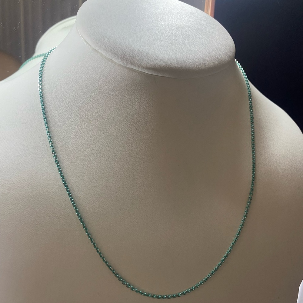 18 inch. Pendant chain in sterling silver with Tiffany Blue® enamel finish